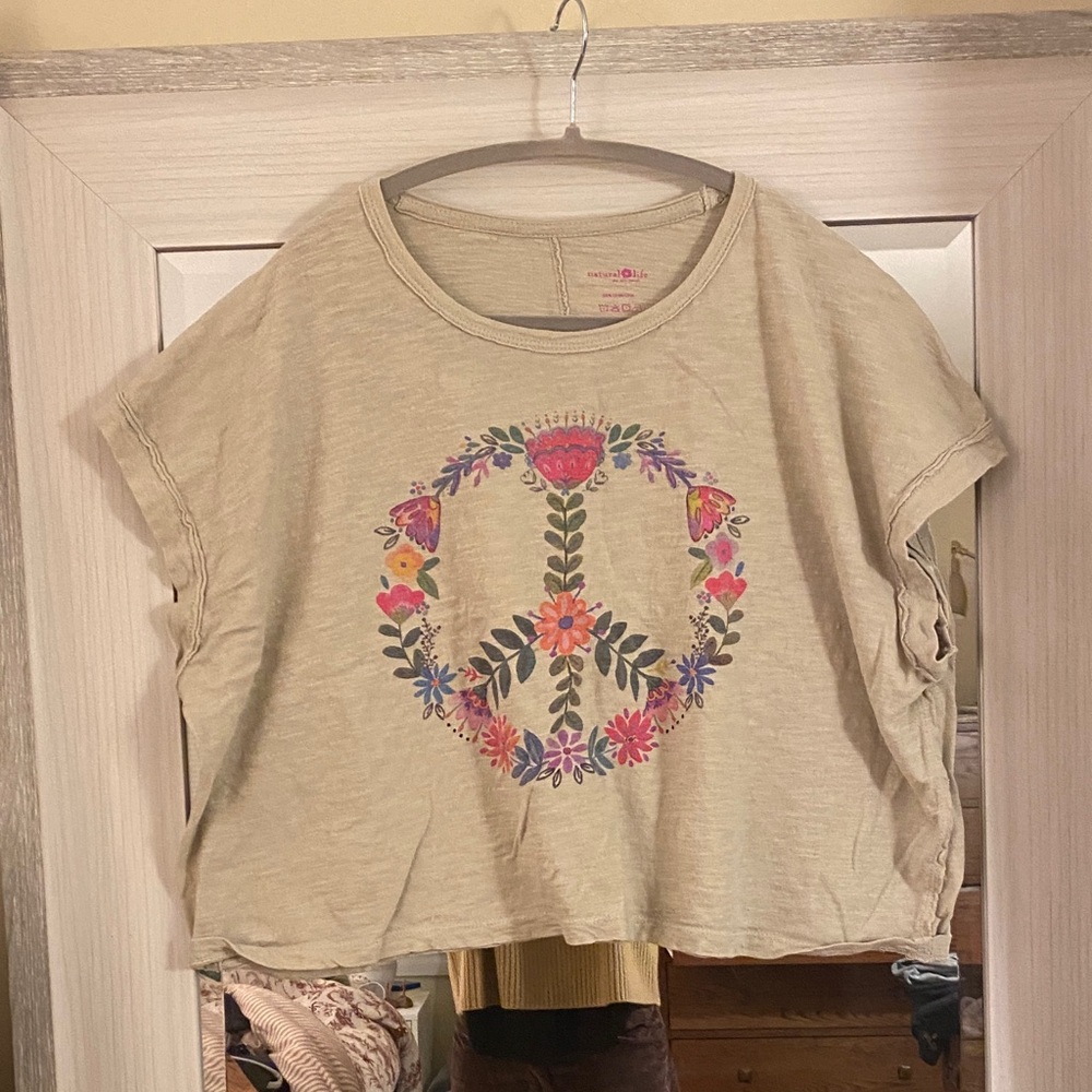 Natural Life Floral Peace Sign Beige Boxy Tee
